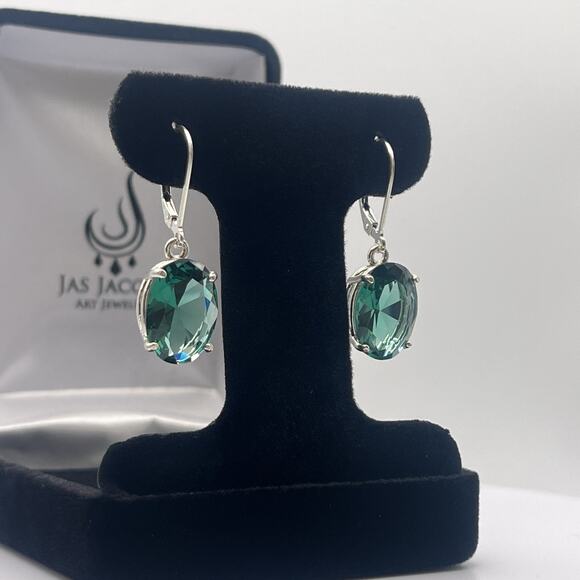 Gorgeous 8ctw Oval Cut Green Quartz Earrings - Picture 2 of 6